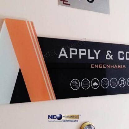 Placa personalizada em acrílico