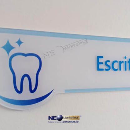 Placa personalizada em acrílico