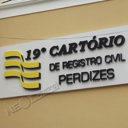FOTO 37 - Painel ACM com Letra Caixa Galvanizada