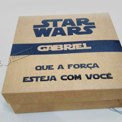 FOTO 28 - Adesivo Personalizado caixa presente
