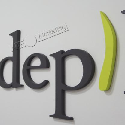 FOTO  2 -  Logotipo em MDF Recepção