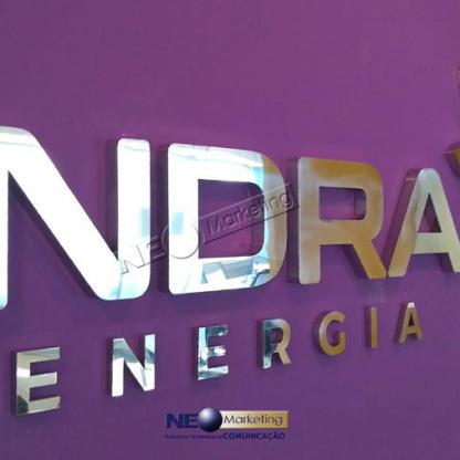 Letra Caixa em Inox Polido para Recepção