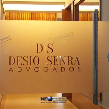 Adesivo para porta de vidro de advocacia